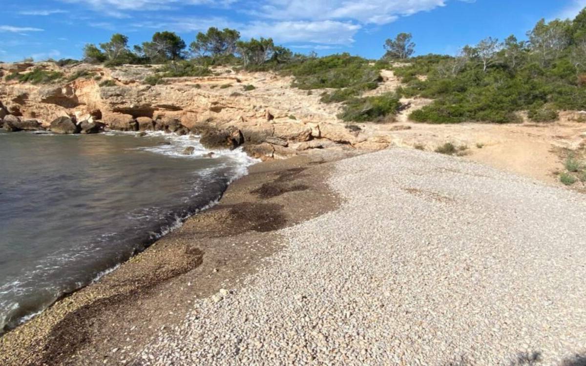 Cala Bon Caponet a l`Ametlla de Mar.