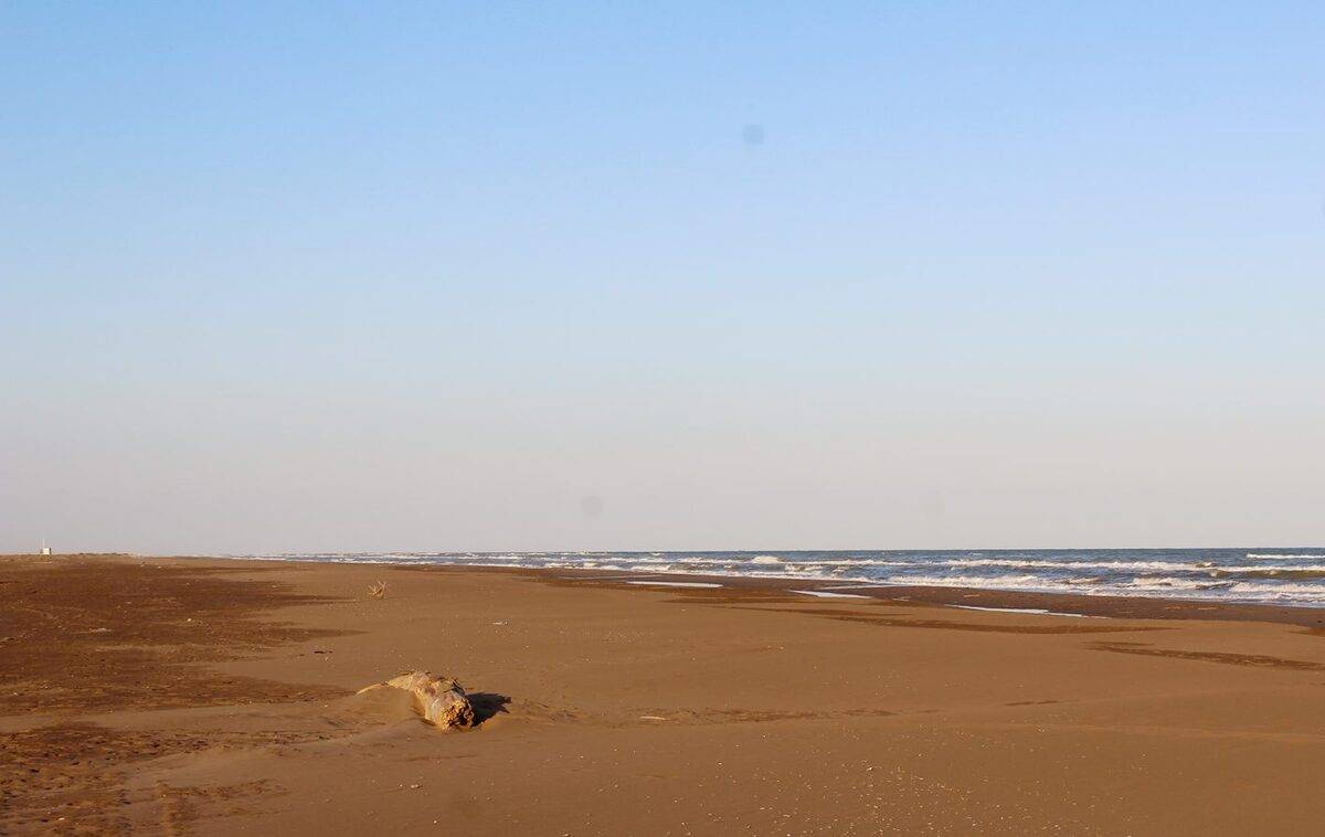 Platja del Serrallo a Sant Jaume d`Enveja