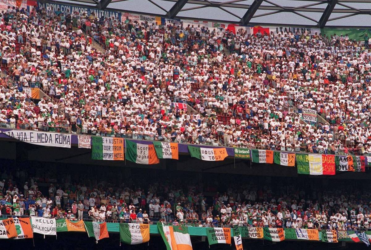 El Giants Stadium ple d’afeccionats irlandesos durant l’Itàlia-Irlanda del 18 de juny de 1994 - @irish_pics El Giants Stadium ple d’afeccionats irlandesos durant l’Itàlia-Irlanda del 18 de juny de 1994