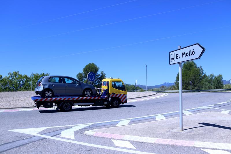 Mor el conductor d'una furgoneta en un xoc frontal a la C-12 a Tortosa