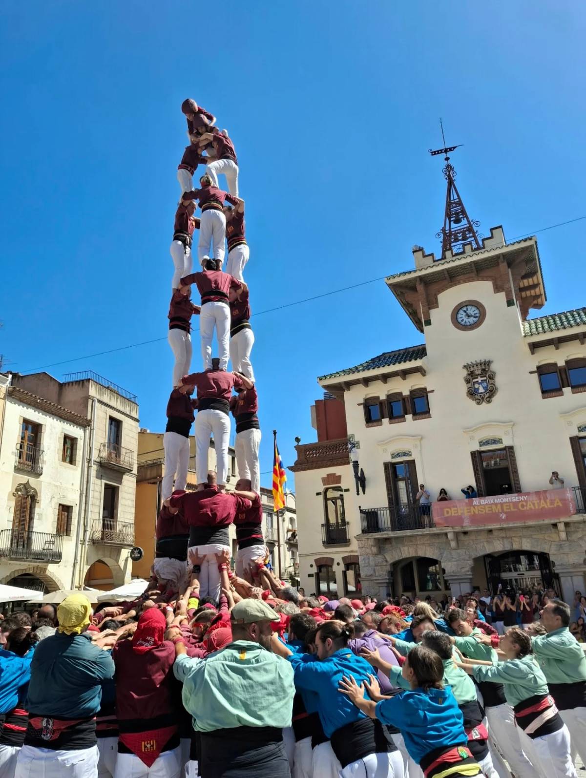 Dia històric pels castellers del Montseny. - AJ Sant Celoni