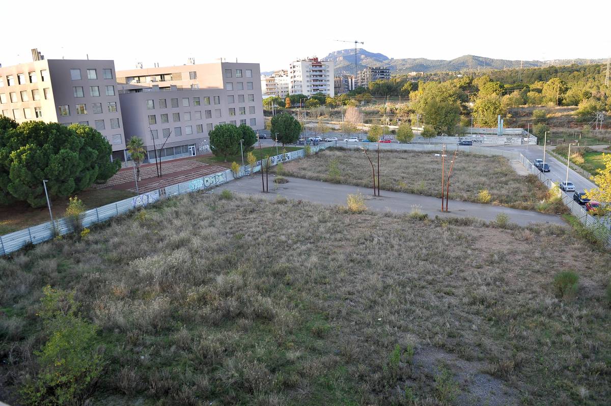 La Generalitat projecta 28,5 milions d'euros per a habitatges a Torre-sana i 5,9 milions per a l'Hospital de Terrassa