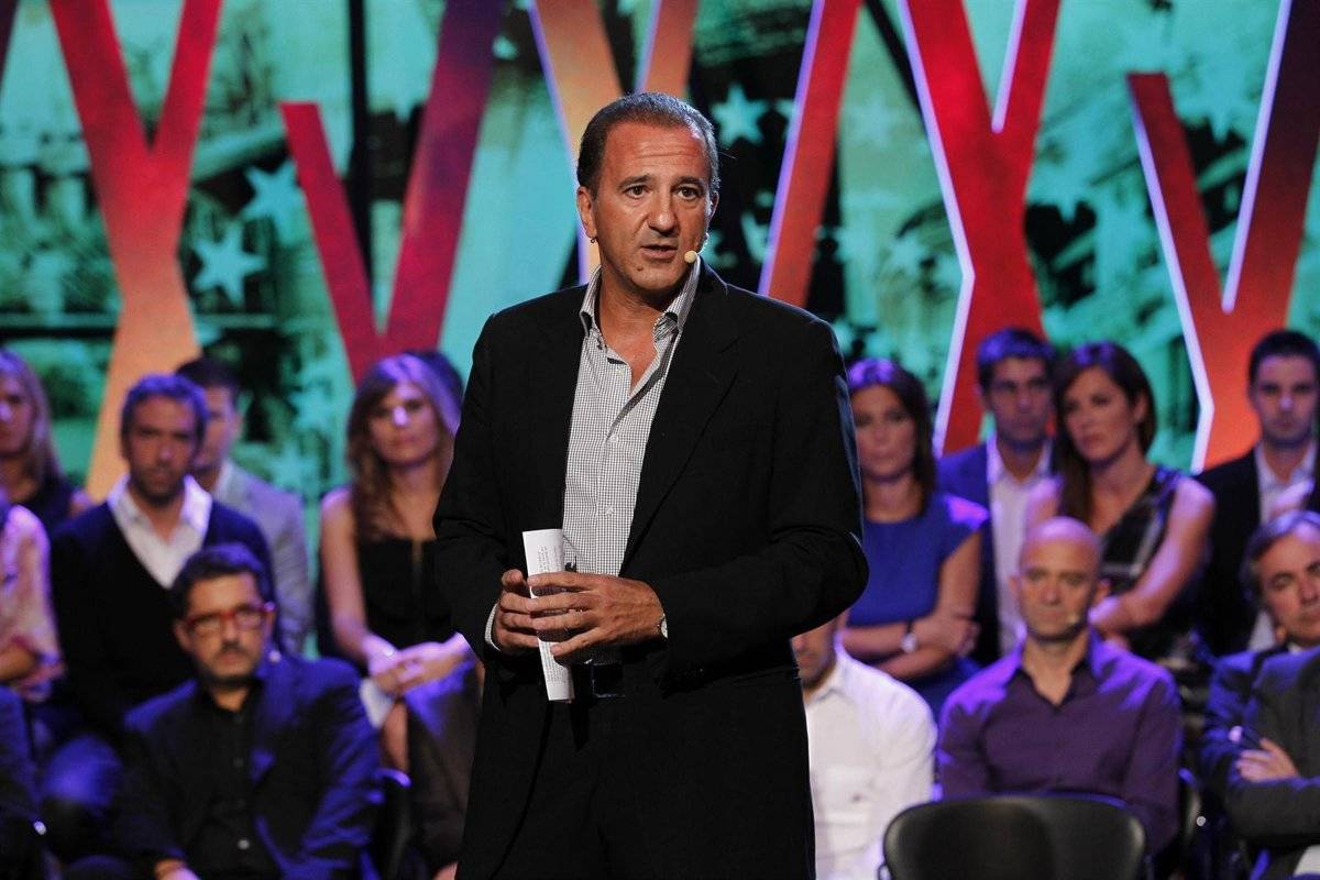 José Miguel Contreras avança detalls de la nova televisió privada: què en sabem de la programació o el nom del canal?