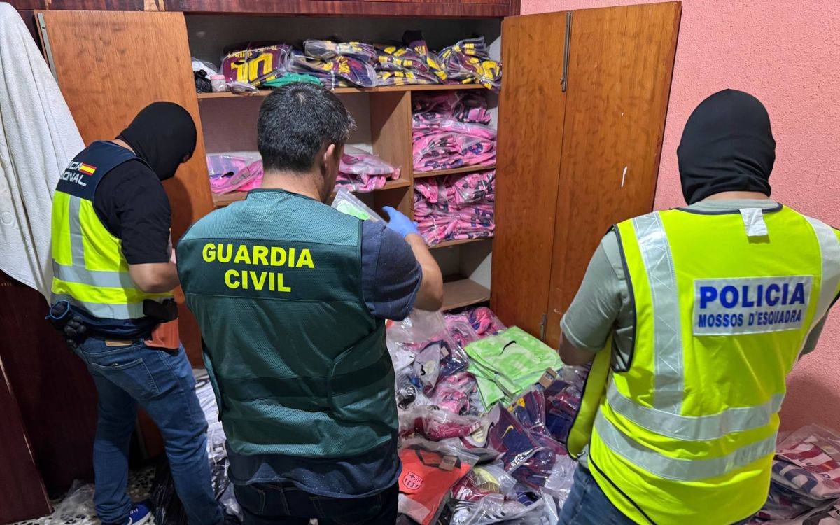 Nou cop contra la importació i distribució de productes falsificats: escorcolls a Salou, Reus i Cambrils