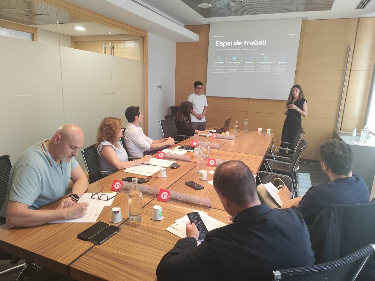 Nou projectes emprenedors s'incorporen al Coworking Banc Sabadell de la Cambra