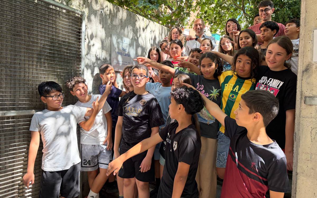Manresa dedica set nous espais públics a dones científiques i referents escollides pels escolars