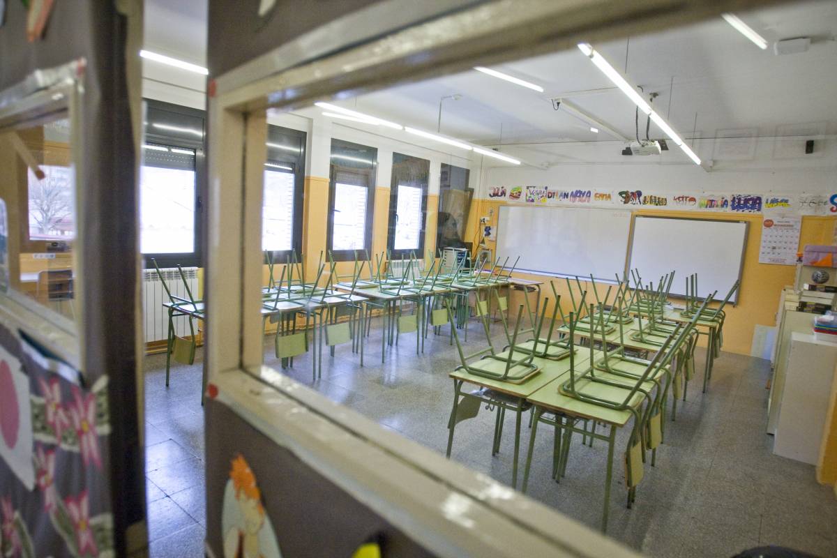 La calor es dispara a les aules de Terrassa: l’Institut Terrassa arriba als 39,7 graus i el Bisbat d’Ègara supera els 36