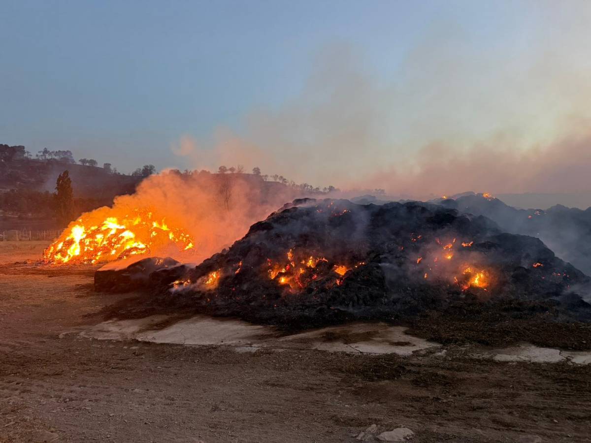 L'incendi de Talavera continua actiu, però evoluciona «favorablement»