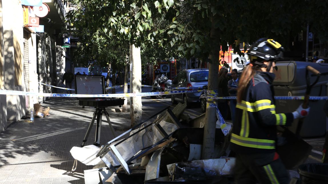 Explosió amb quatre ferits en un pis prop de la Sagrada Família