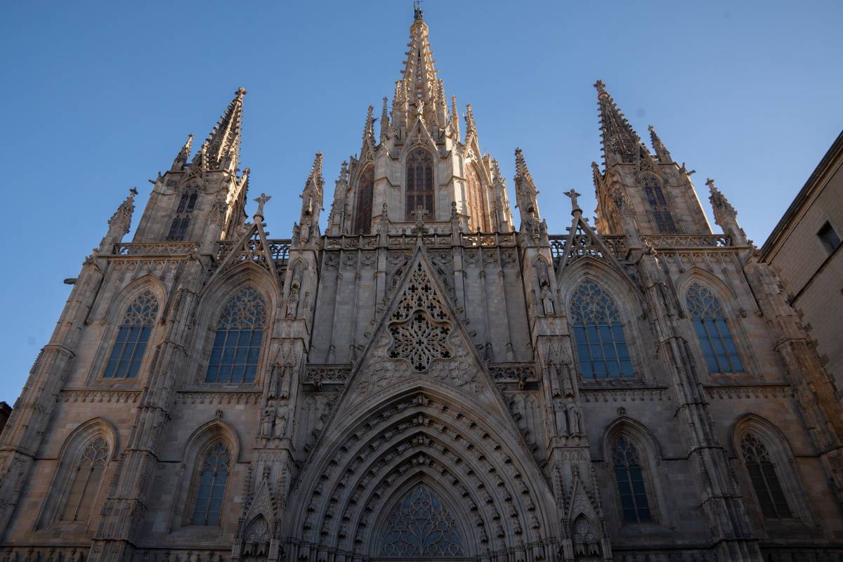 La Catedral de Barcelona rebrà un bombardeig de 100.000 poemes sobre la llibertat
