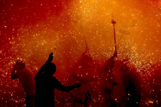 Quinze coses que mai hauries de fer durant la revetlla de Sant Joan: alguna et sorprendrà