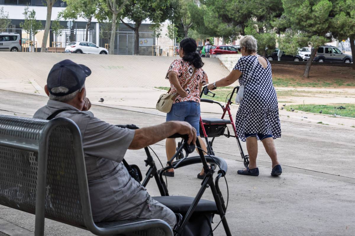 Combatre la solitud no volguda també a l’estiu: desenes d'activitats omplen de vida el sud de Sabadell