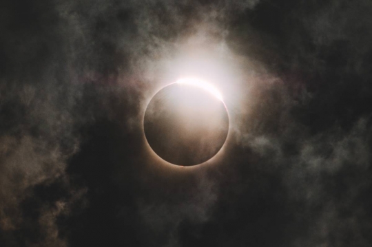 Més que un fenomen astronòmic: la història cultural dels eclipsis solars