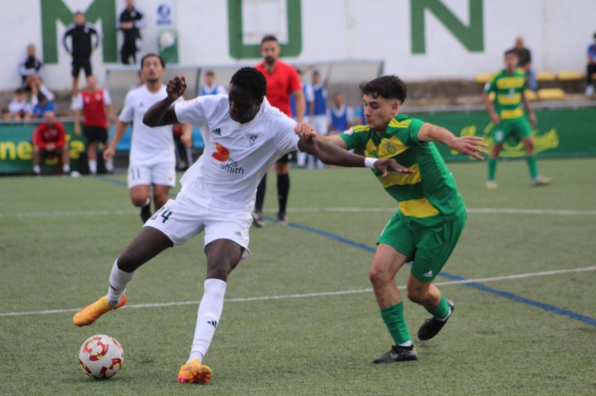 Kemo Cissé i Raúl Lordán, les novetats del San Cristóbal
