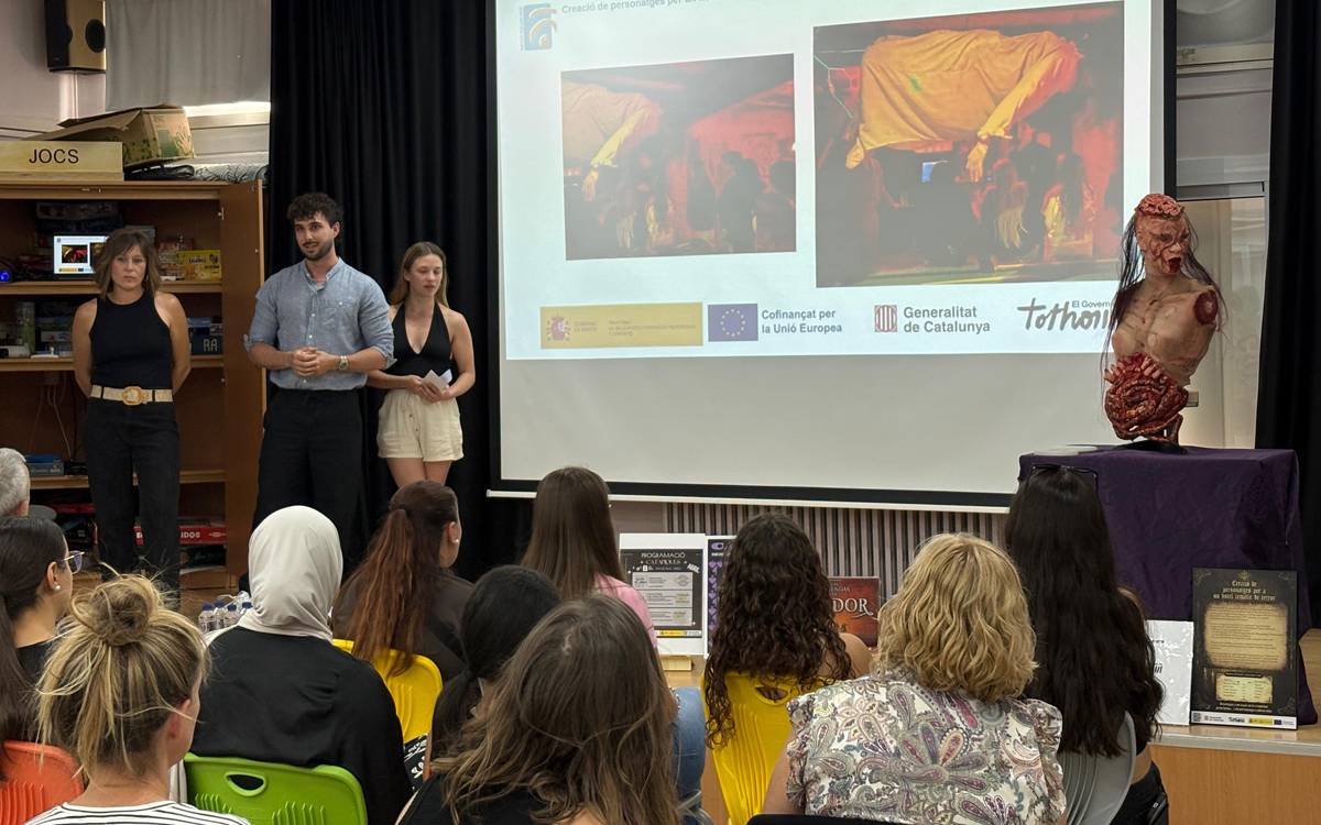 L'Institut Guillem Catà exhibeix projectes innovadors de terror i oci alternatiu