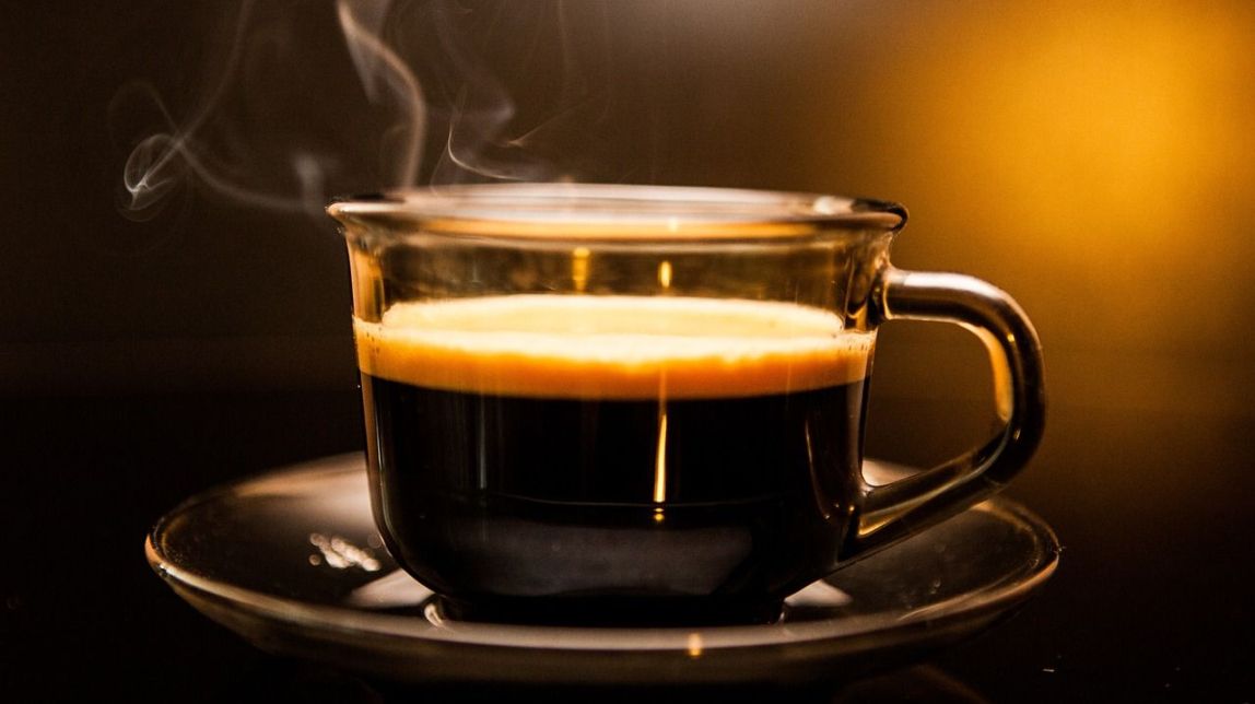 Adverteixen del potencial cancerigen de beure un tipus de cafè en excés