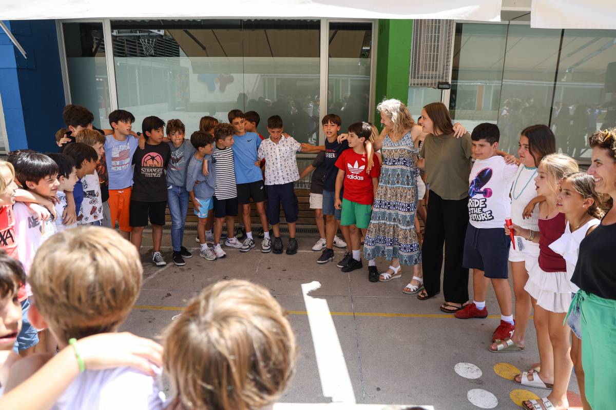 Final de curs a l`escola Sant Nicolau - Víctor Castillo Final de curs a l`escola Sant Nicolau