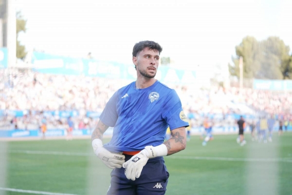 L'equip ja escalfa sobre la gespa de la Nova Creu Alta: la prèvia del partit entre CE Sabadell i Zamora, en directe