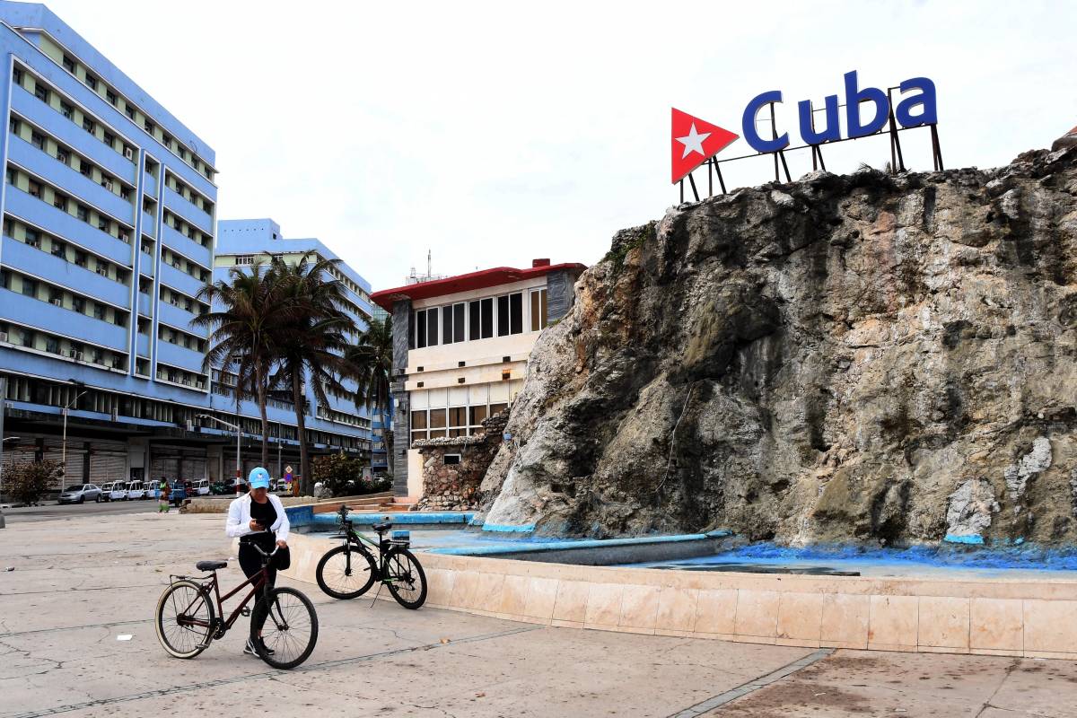 Cuba aprova la reforma econòmica més profunda en dècades i obre la porta al capital privat