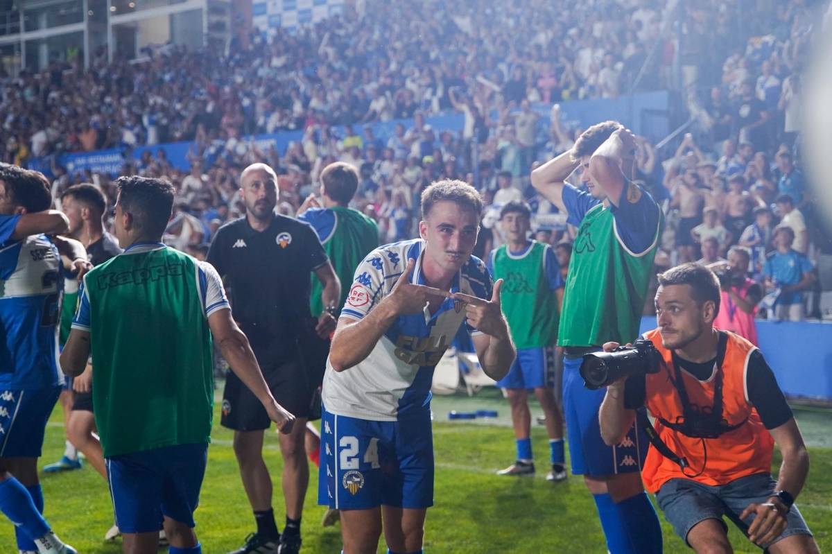 Eneko, celebrant el seu gol - David Chao Eneko, celebrant el seu gol