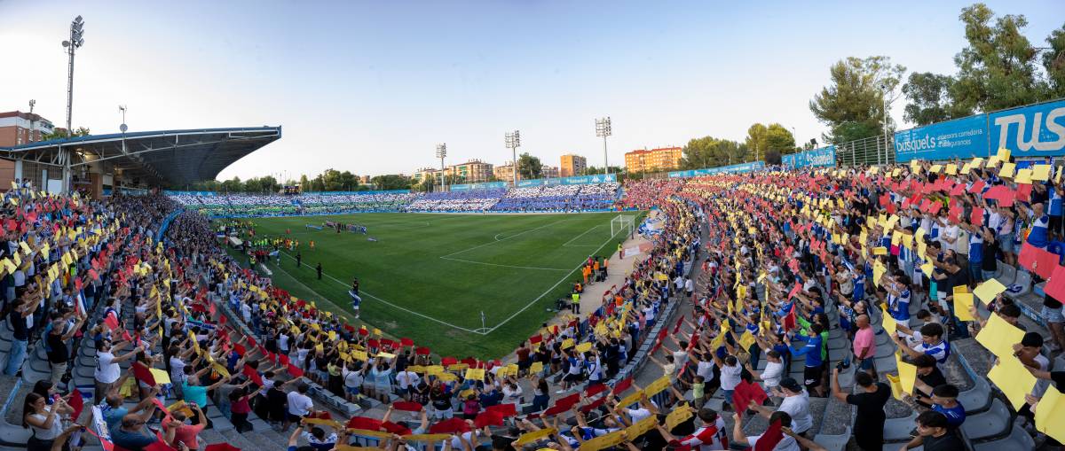 L`estadi, ple a vessar - Juanma Peláez L`estadi, ple a vessar