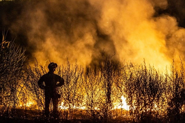 Nit marcada pels incendis a Sabadell: sis focs mobilitzen els Bombers en poques hores