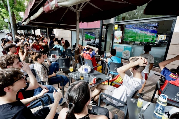 La il·lusió mundialista omple els bars de Sabadell