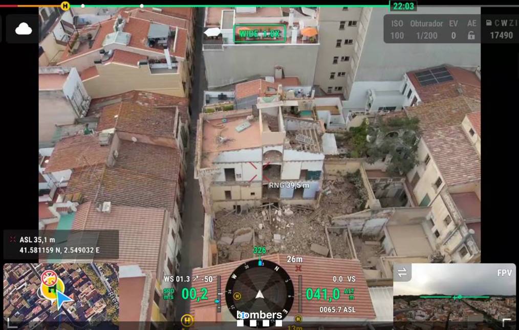Desallotgen una desena d'habitatges després de l'esfondrament d'una casa a Arenys de Mar