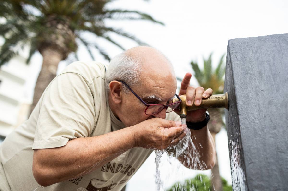 10 consells per superar l'onada de calor a casa i la feina