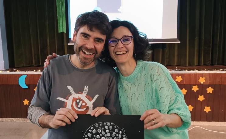 El nou conte de David Vila i Ros fa descobrir la lluna als més petits