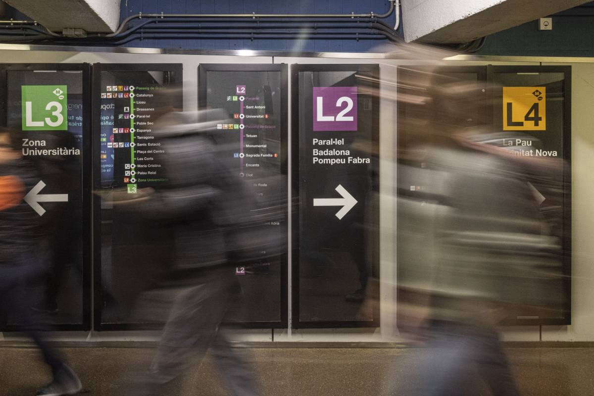 Troben un cadàver a l'L2 del metro de Barcelona