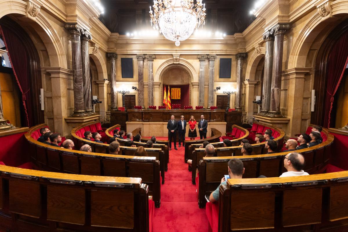 Així ha estat la rebuda institucional al CE Sabadell al Parlament - David Chao Així ha estat la rebuda institucional al CE Sabadell al Parlament