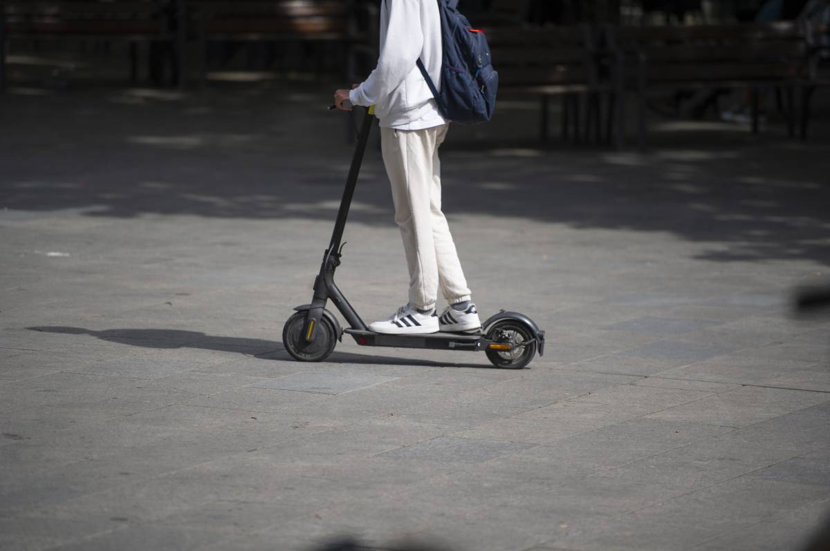 L’edat mínima per conduir patinets serà de 15 anys