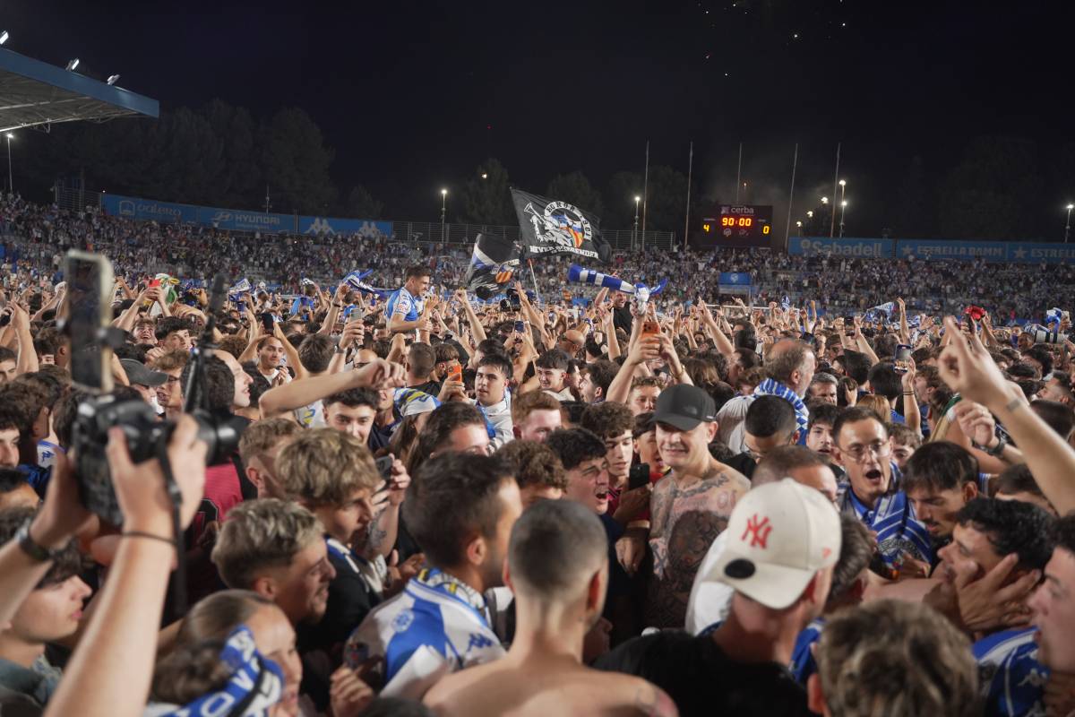 Multa i tancament parcial de la Nova Creu Alta per la invasió de camp en l'ascens del CE Sabadell