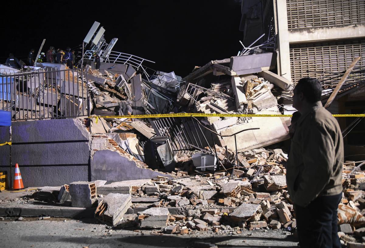 Un doble terratrèmol de magnitud 7,2 i 7,5 deixa «un nombre devastador de morts» a Veneçuela