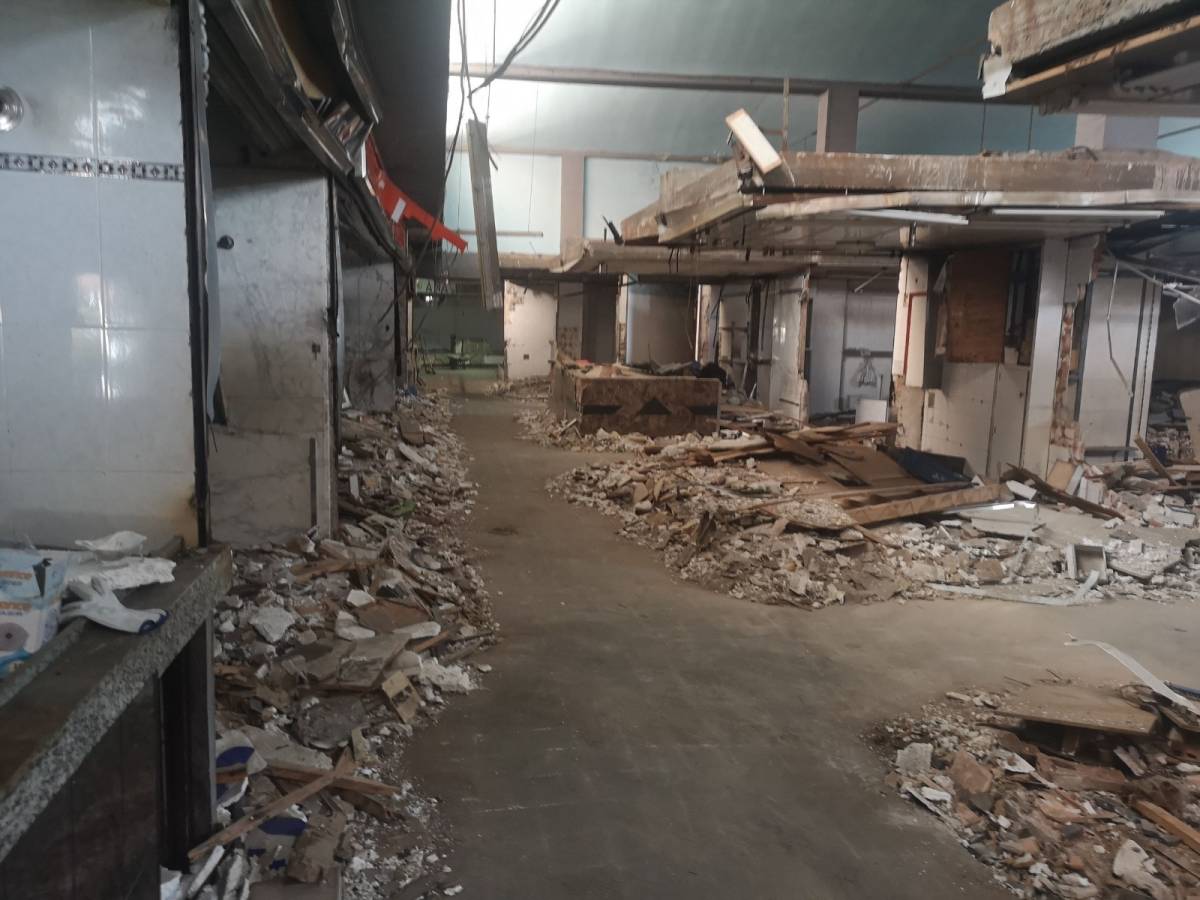 L`estat de l`interior del mercat, en una imatge recent