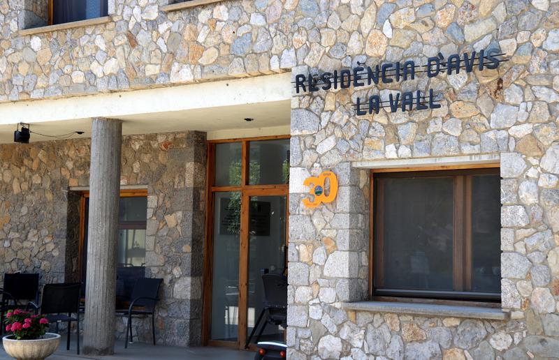 Entrada a la residència d'avis La Vall de Sant Llorenç de Morunys - 