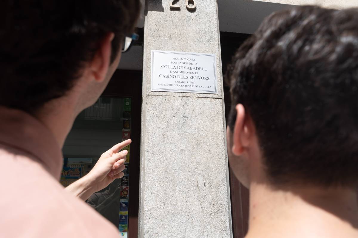 La Paula, el Roger i el David, al Casal Pere Quart