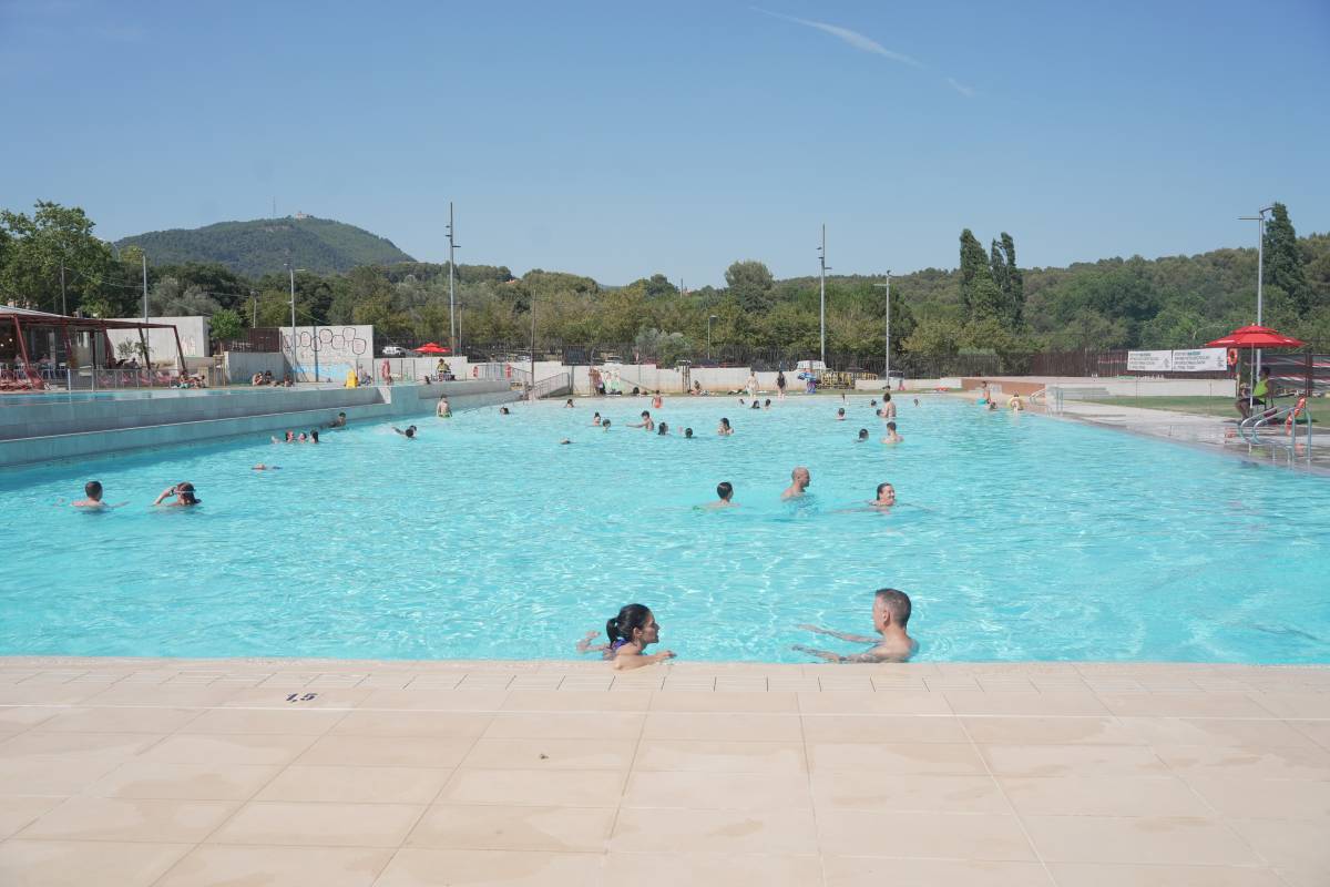 La nova piscina de Castellar posa fi a una llarga reivindicació per l'equipament: 