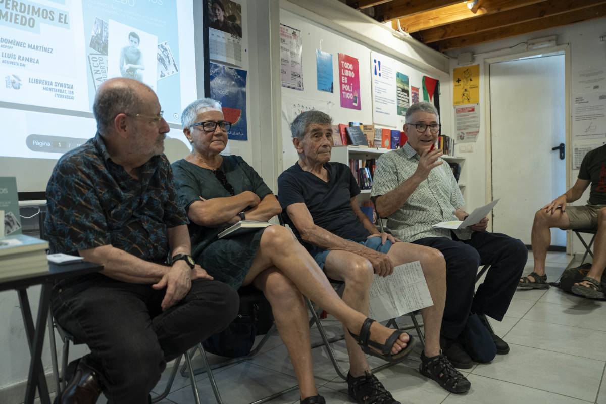 La presentació del llibre va comptar amb la intervenció de Jordi Petit, Isabel Alonso, Lluís Rambla i Domènec Martín - ALBERTO TALLÓN