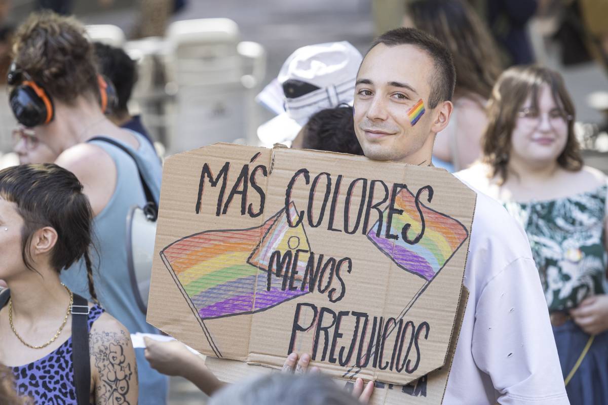 Manifestació de l’Orgull LGTBIQ+ a Terrassa - LLUÍS CLOTET