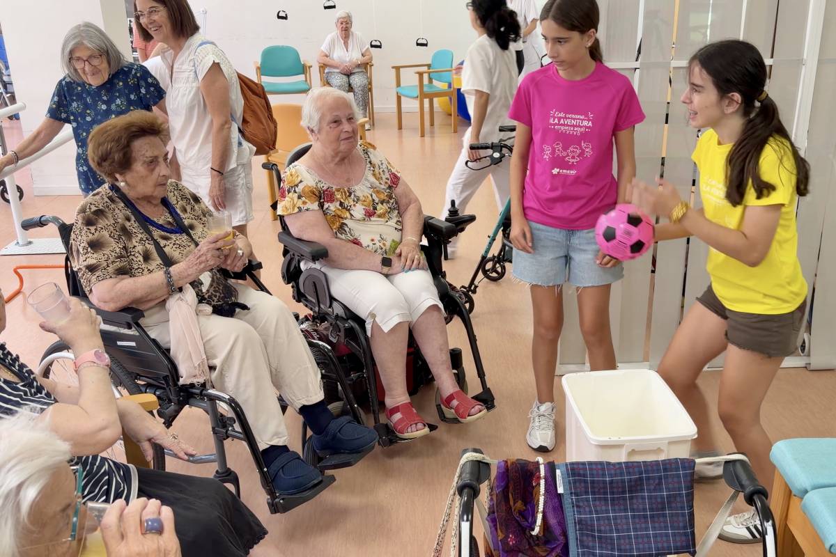 Viure una setmana de casal d'estiu a la residència dels avis