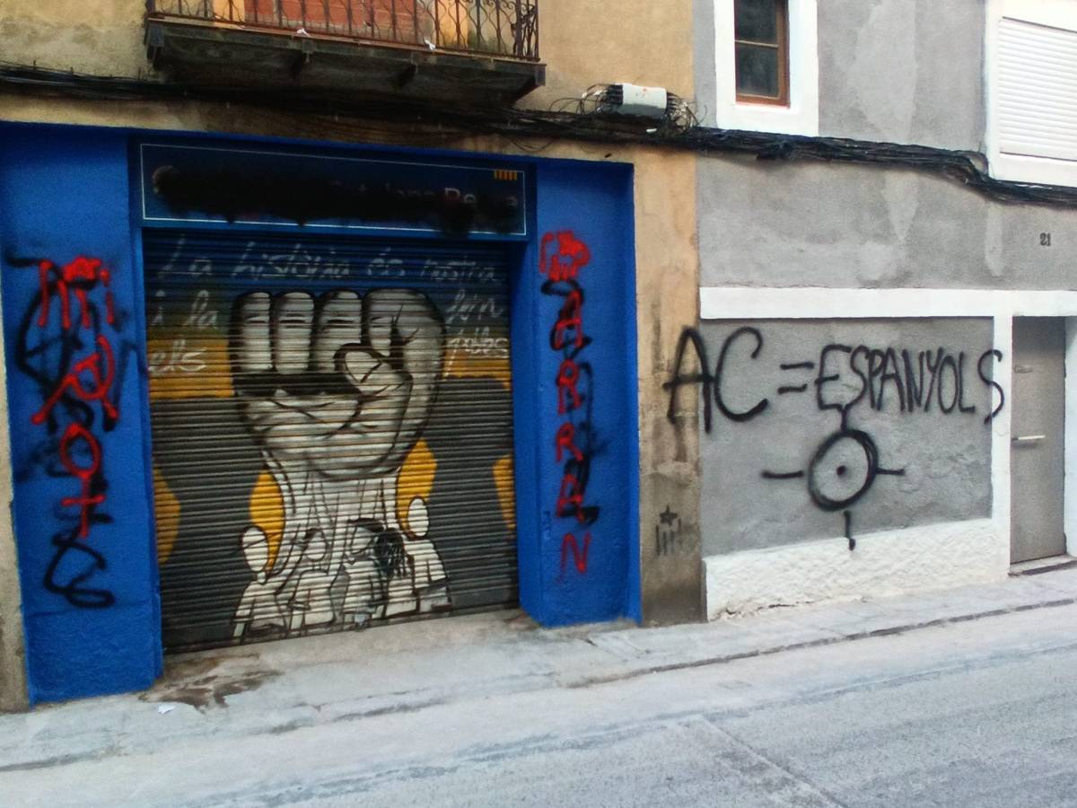 Casal Panxo carrega contra el «feixisme» després que Aliança Catalana s'hagi instal·lat al seu antic local
