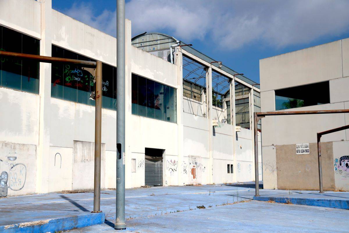 Compren l'antiga discoteca Metro al polígon de Tosses d'Amposta per fer-hi un centre de culte