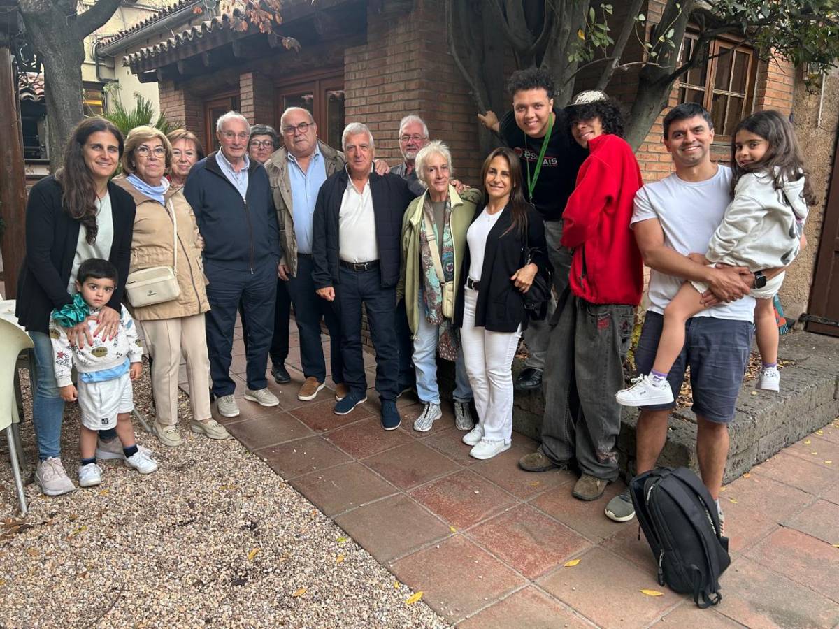 Emilio Carné Pla, amb la seva família