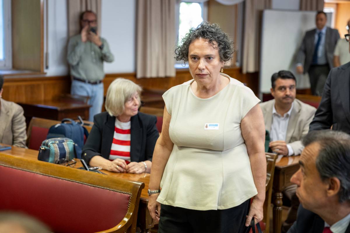 La secretària de Zapatero es nega a declarar al Senat perquè està imputada