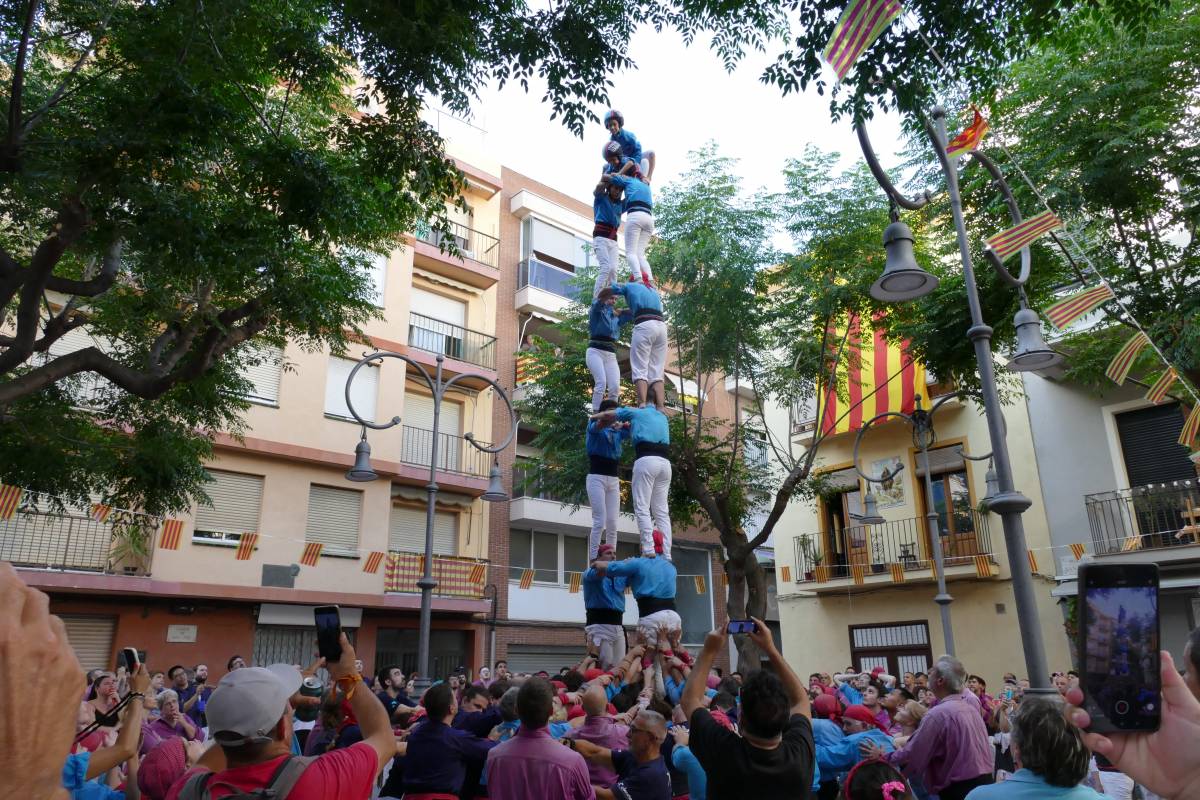 Els Castellers de Terrassa estrenen castells a Tarragona abans de la Festa Major