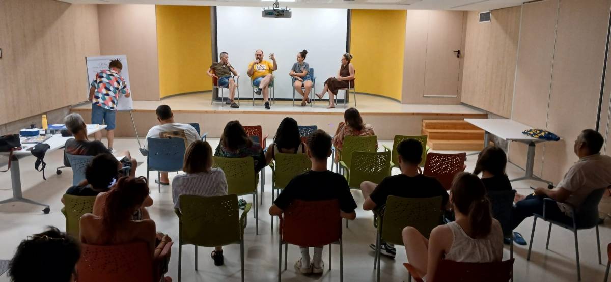 Terrassa és ràdio comunitària i internacional