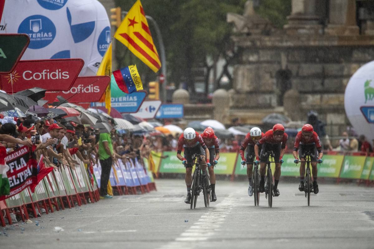 Tenyir el Tour de França d'estelades: la crida de l'ANC i Òmnium