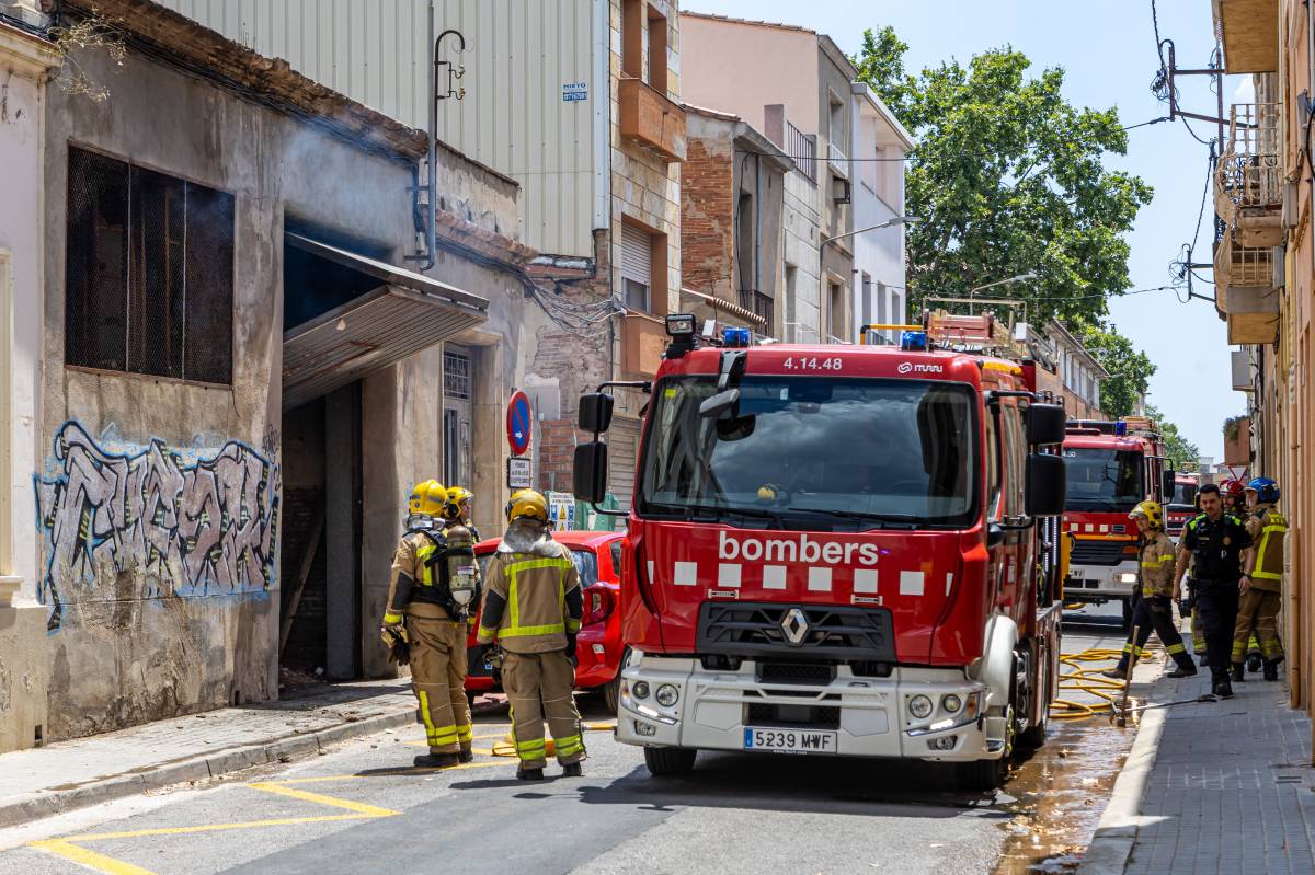 Evacuació d`una residència d`avis a Sabadell